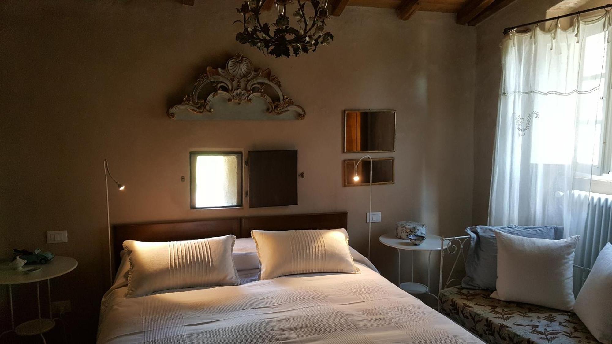 Casale Amati Country House Ortonovo エクステリア 写真